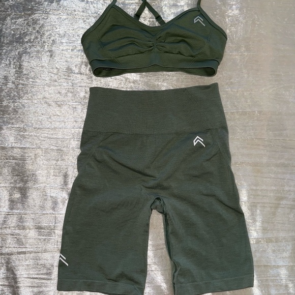 Oner Active Sage Green Effortless Cycling Shorts and Strappy Bralette (S) - Picture 1 of 11